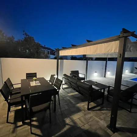 Eureka Вилла Водице